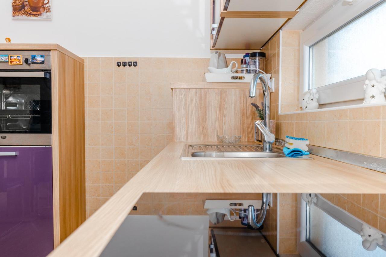 קאבטאט Spacious 2-Bedroom Apartment With Terrace And Parking מראה חיצוני תמונה